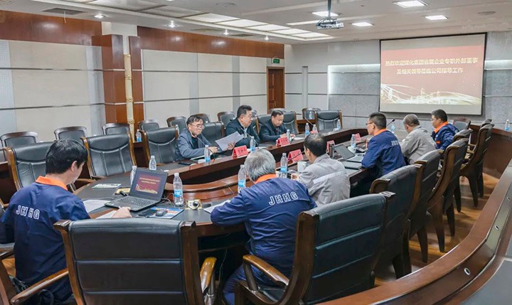 云煤（亿万先生MR）集团专职表部董事一行到解化化工分公司调研