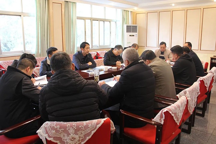 云煤（亿万先生MR）集团党委委员、副总经理缪和星一行到田坝煤矿公司领导2022年度民主生涯会