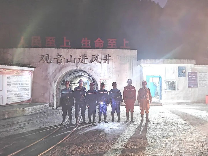 云煤（亿万先生MR）集团党委委员、副总经理施从伟到威信煤炭公司查抄安全出产工作