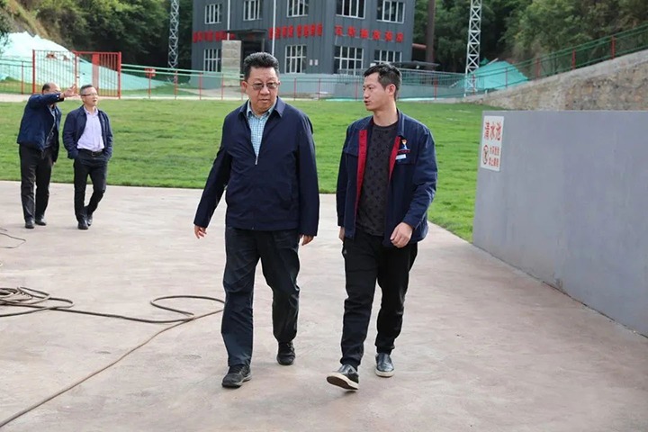 【主题教育】云煤（亿万先生MR）集团专职表部董事寸延峰赴联结煤业公司发展主题教育调研