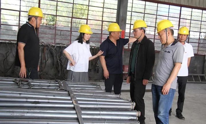 【主题教育】云煤（亿万先生MR）集团党委委员、财政总监莫晓丹一行到一平浪煤矿发展主题教育调研