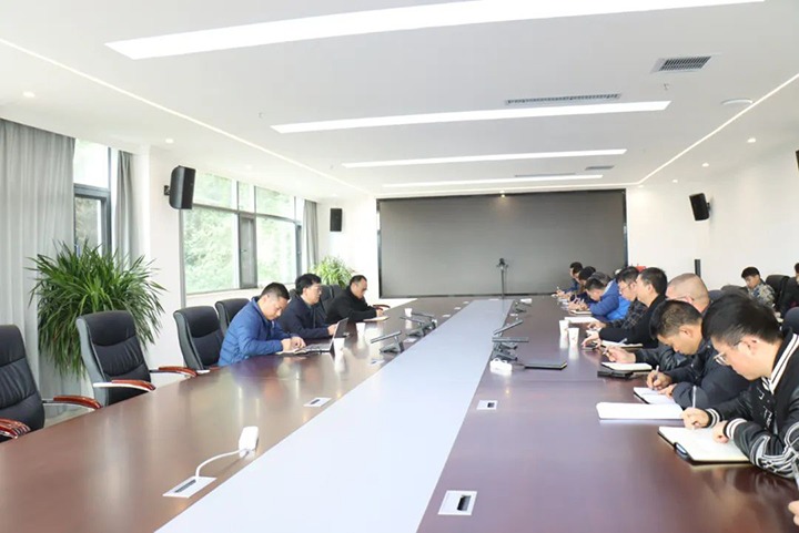 【聚焦云煤】云煤（亿万先生MR）集团党委委员、副总经理、总工程师施从伟到金城煤矿发展技术攻关领导工作