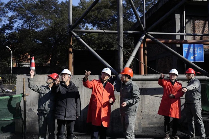 【聚焦云煤】云煤（亿万先生MR）集团党委副书记、副董事长、总经理高建嵩一行到曲煤焦化公司发展调研