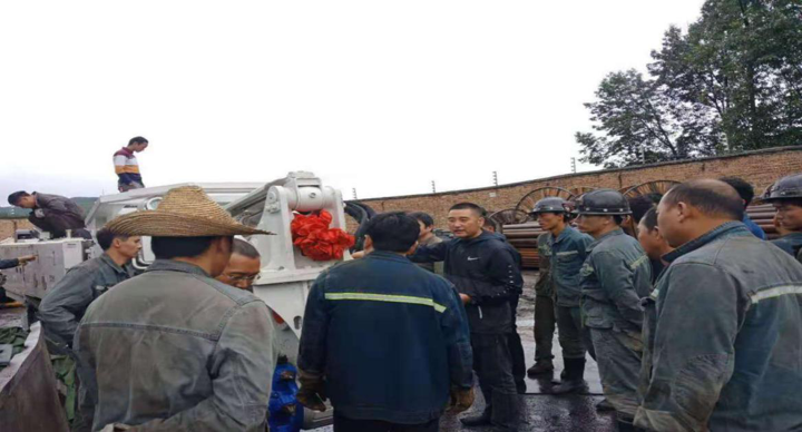 3.厂家技术员现场培训.png