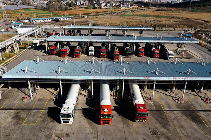 产品装车.jpg