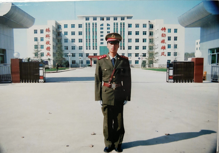 5.恩洪 周翔1.jpg 5.恩洪 周翔1.jpg